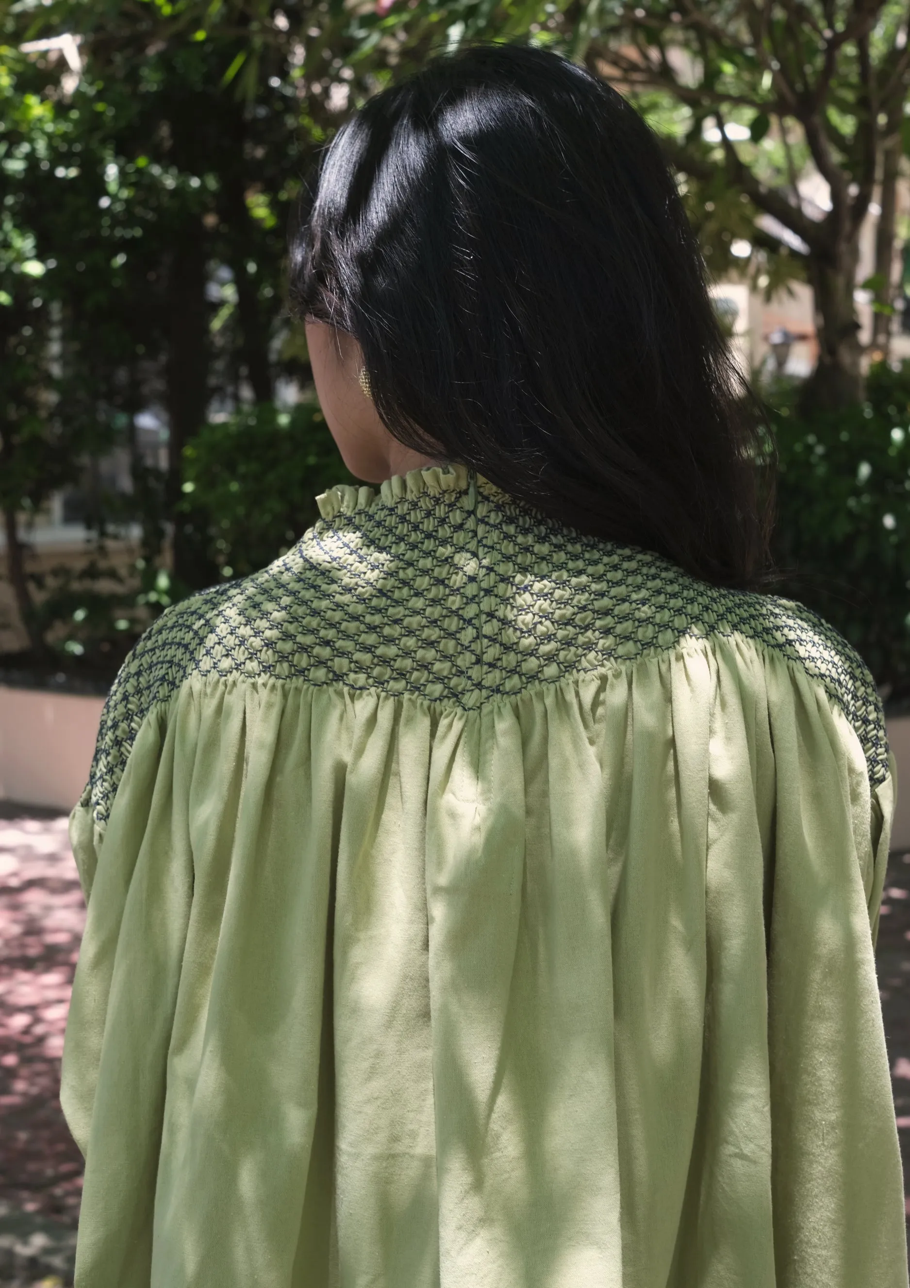 bea blouse deluxe - avocado green