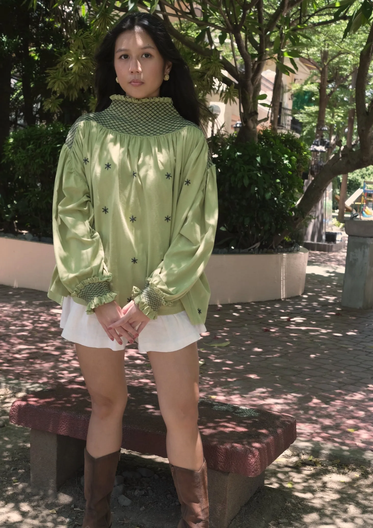 bea blouse deluxe - avocado green