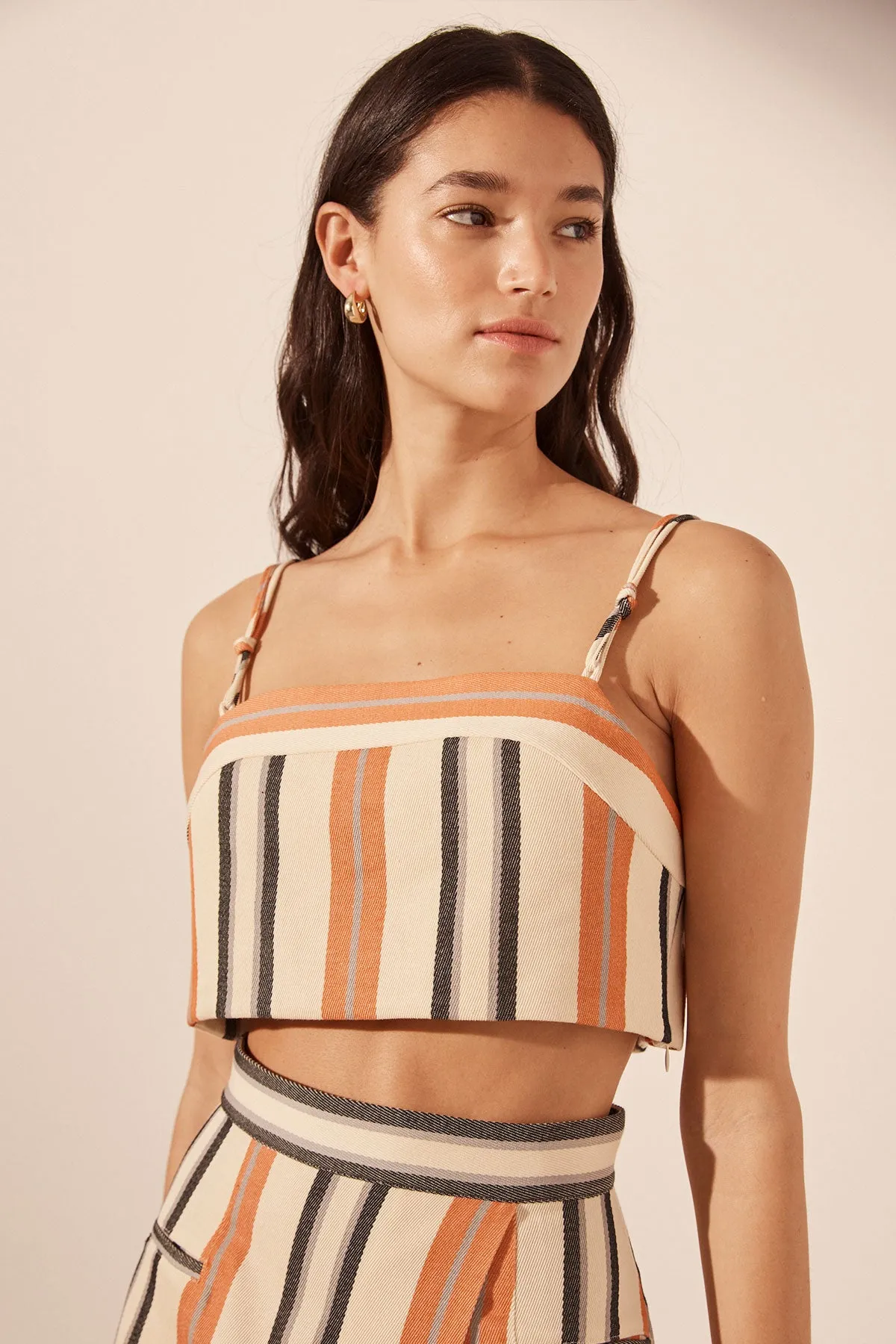 CELIA KNOTTED STRAP CROP TOP