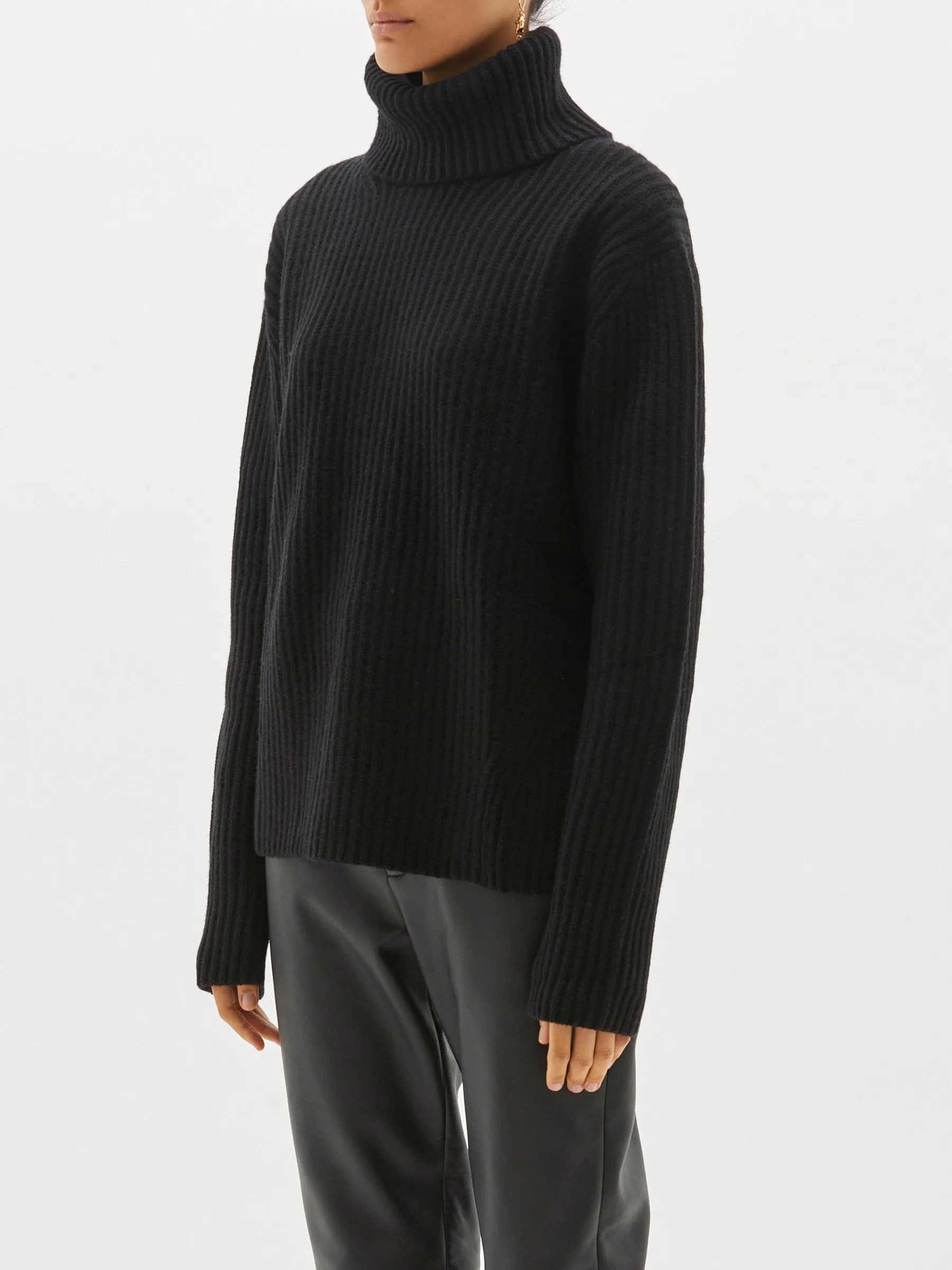 chunky oversized turtleneck