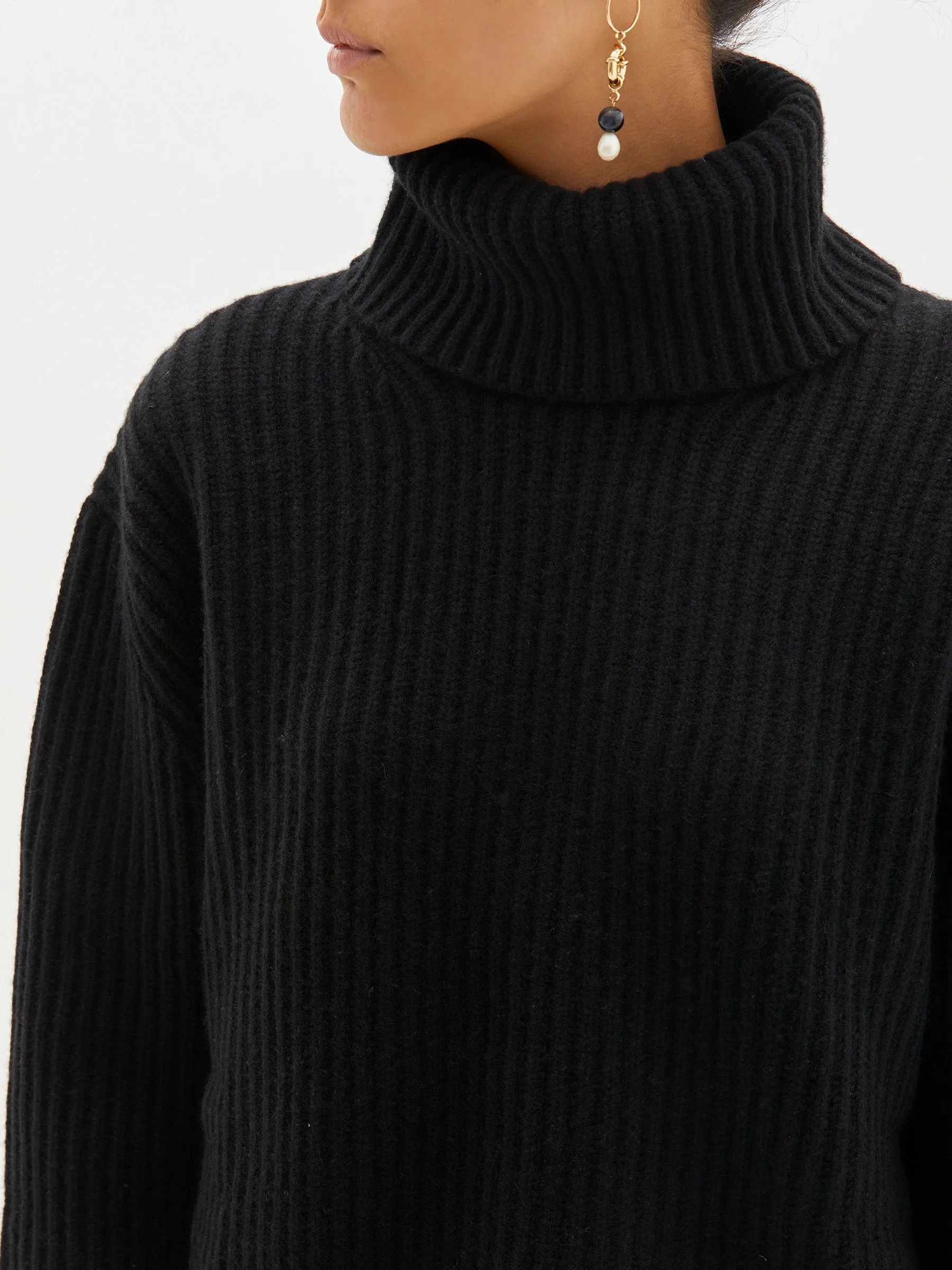 chunky oversized turtleneck