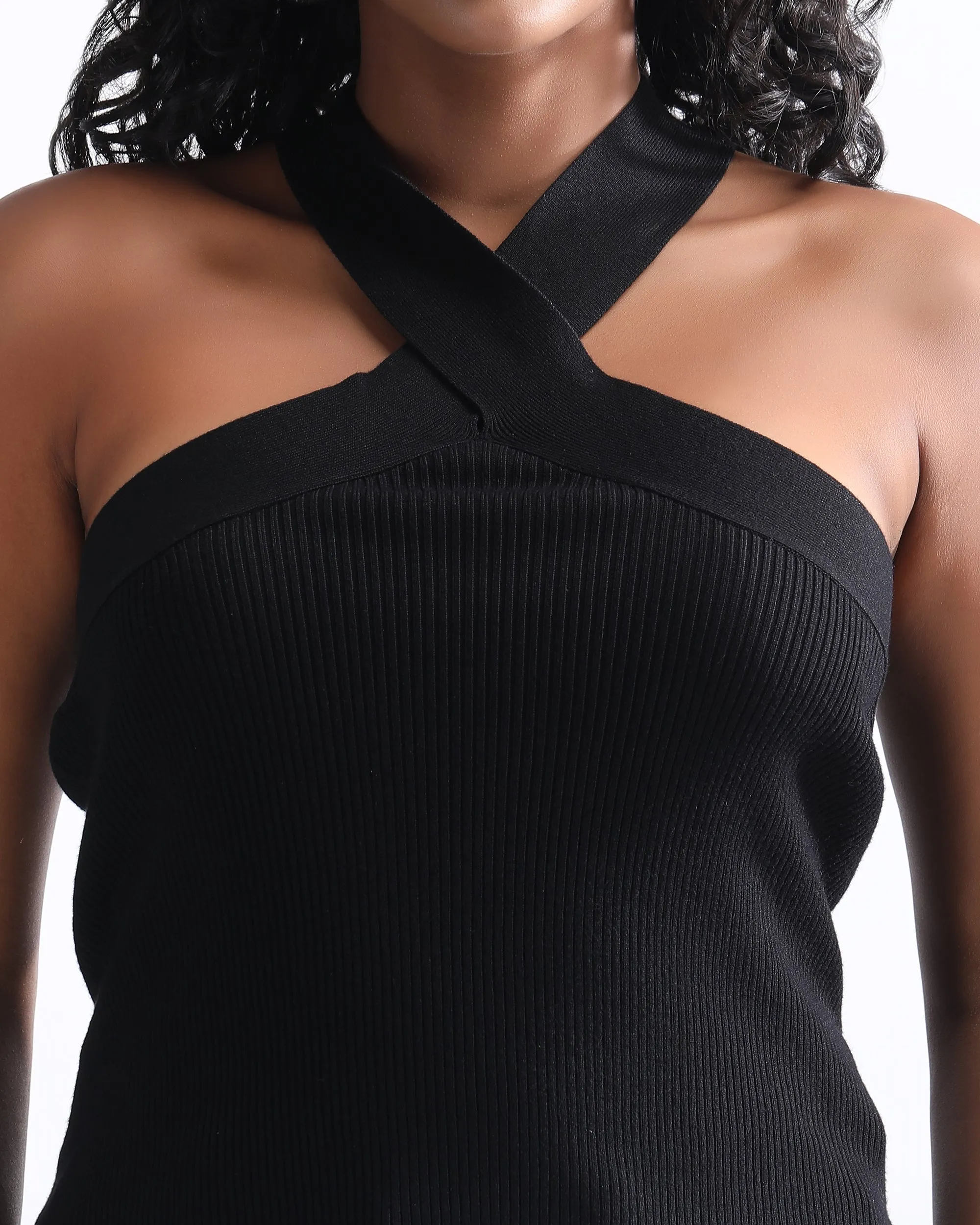 CRISS CROSS NECK RIBBED TOP