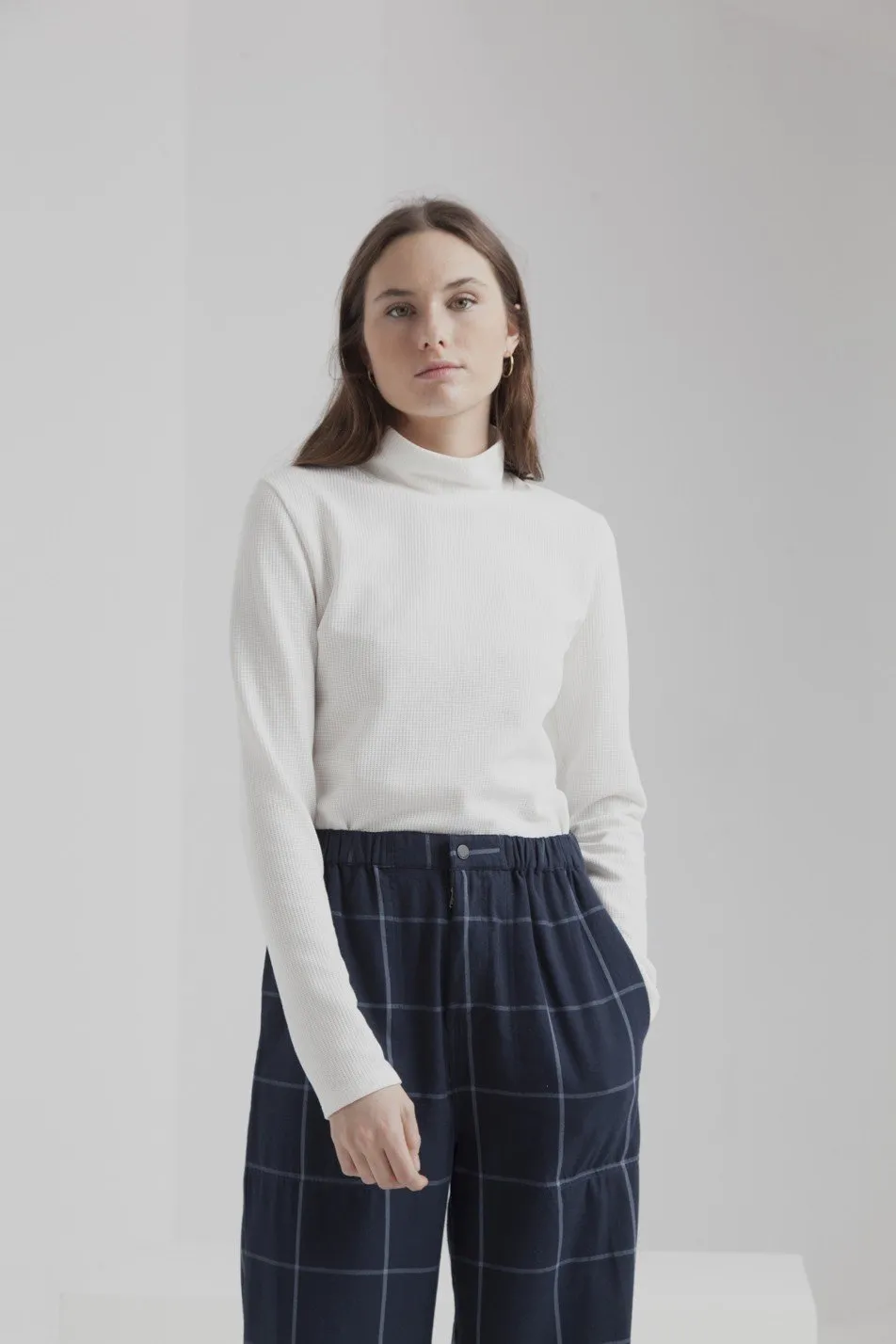 ellen waffle turtleneck white