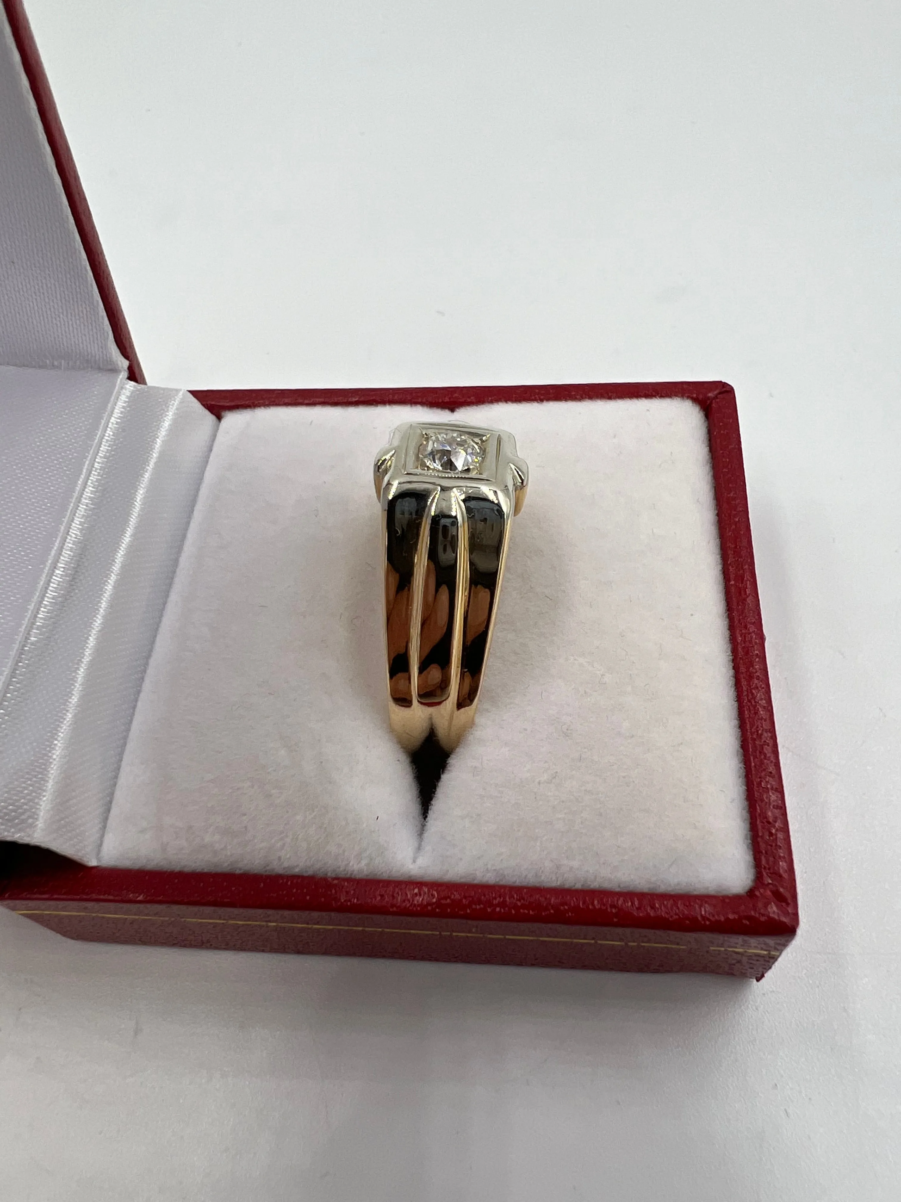 Vintage 1950s Mens Diamond Gold Solitaire Ring