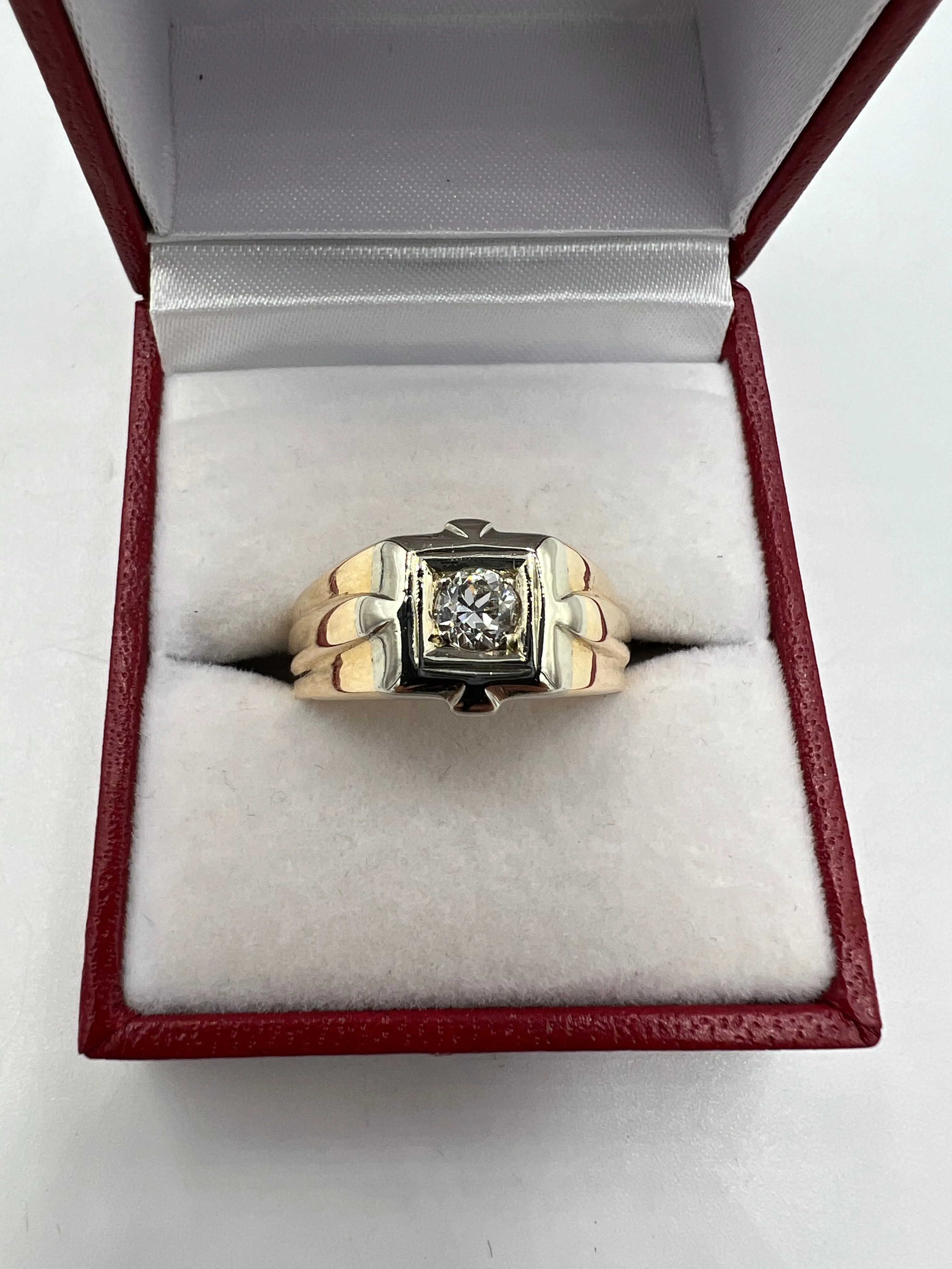 Vintage 1950s Mens Diamond Gold Solitaire Ring